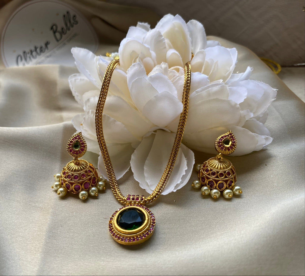 Traditional design, perfect for bridal and festive wear