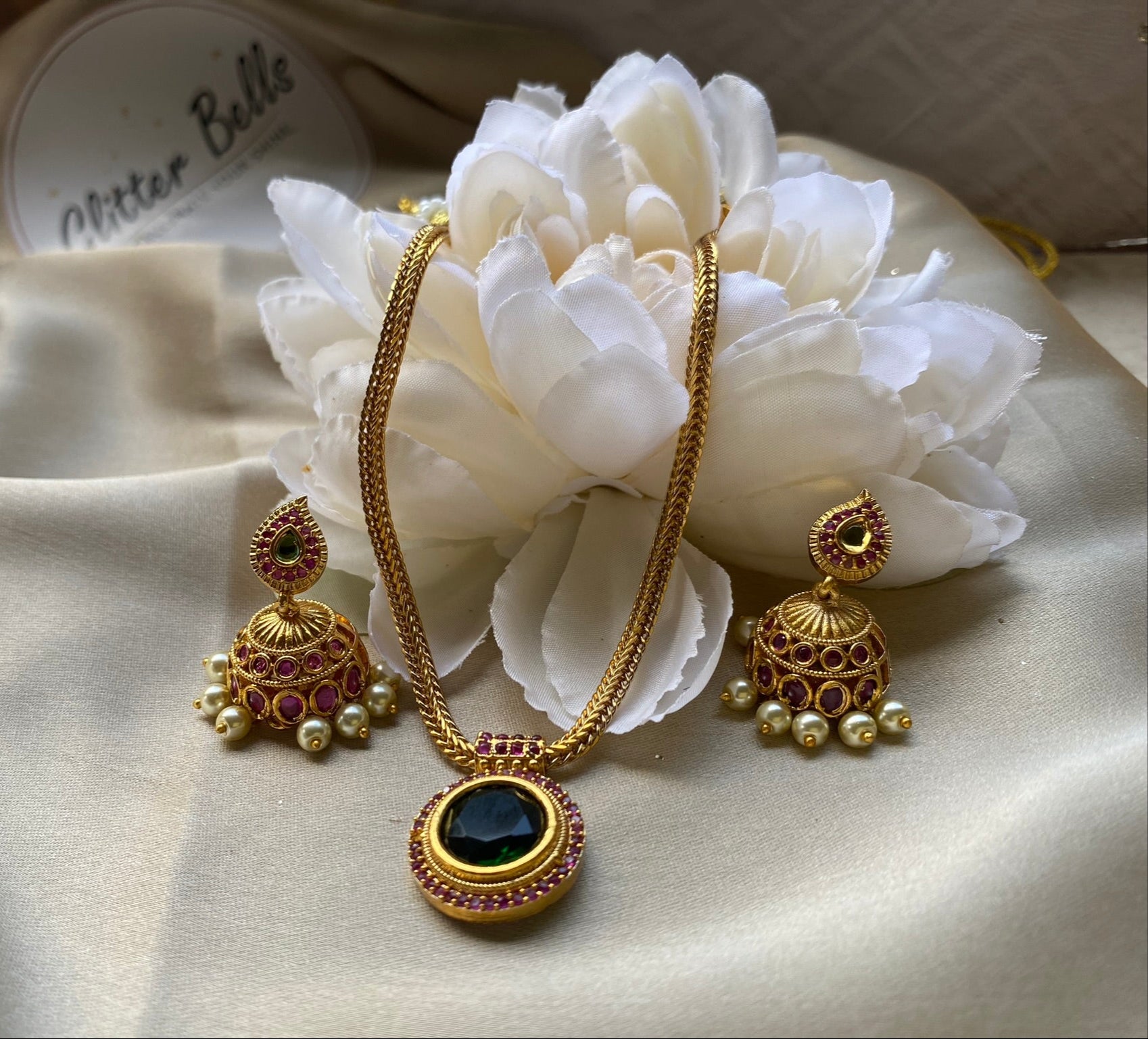 Traditional design, perfect for bridal and festive wear