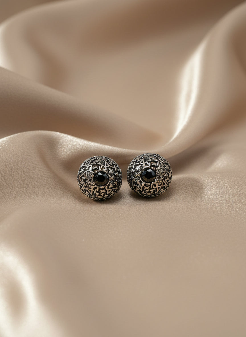 “Midnight Globes”