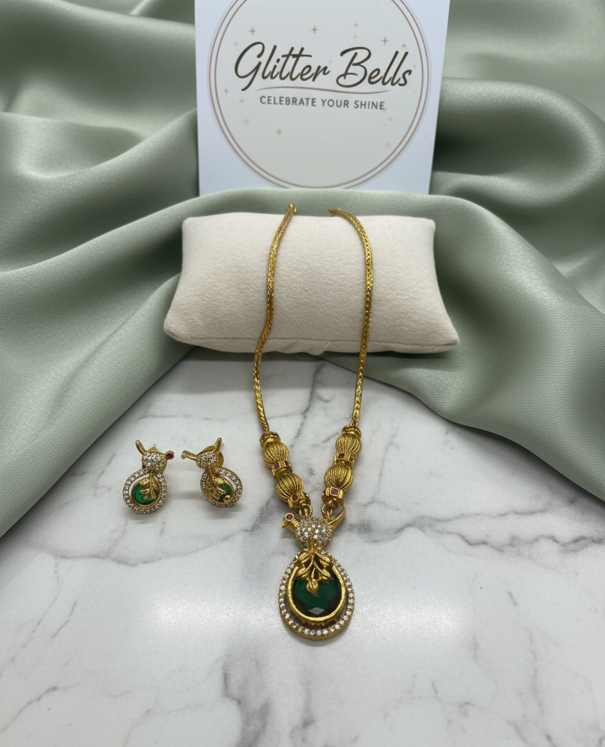 Mira Emerald Pendant Necklace Set