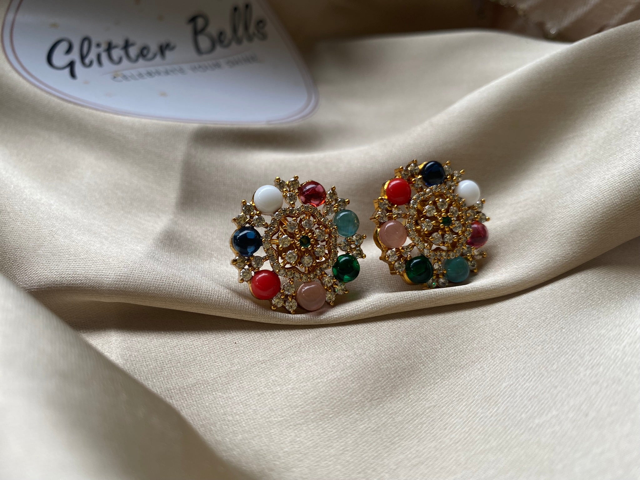 Antique gold-plated round studs with multicolor stones