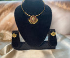 Antique gold-plated choker with floral sunburst pendant