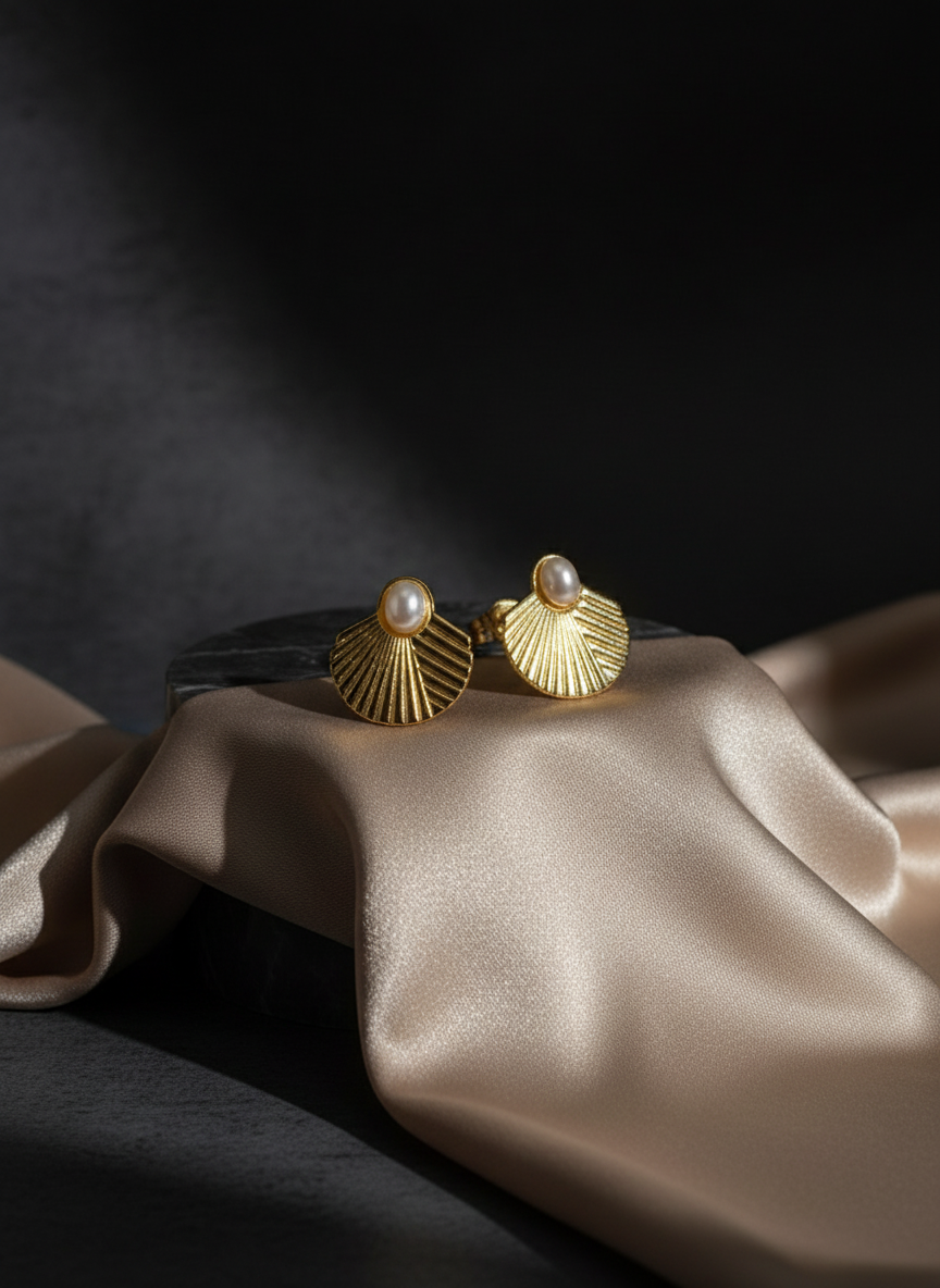 Professional product image - alternative angle with dark background